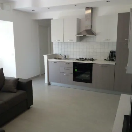 Fiore Apartment
